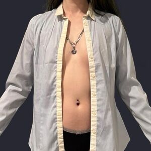 Vintage H&M / Long Sleeve Button-up / Light Blue / White Collar Accent / Size 6